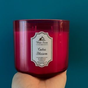 White Barn Candle